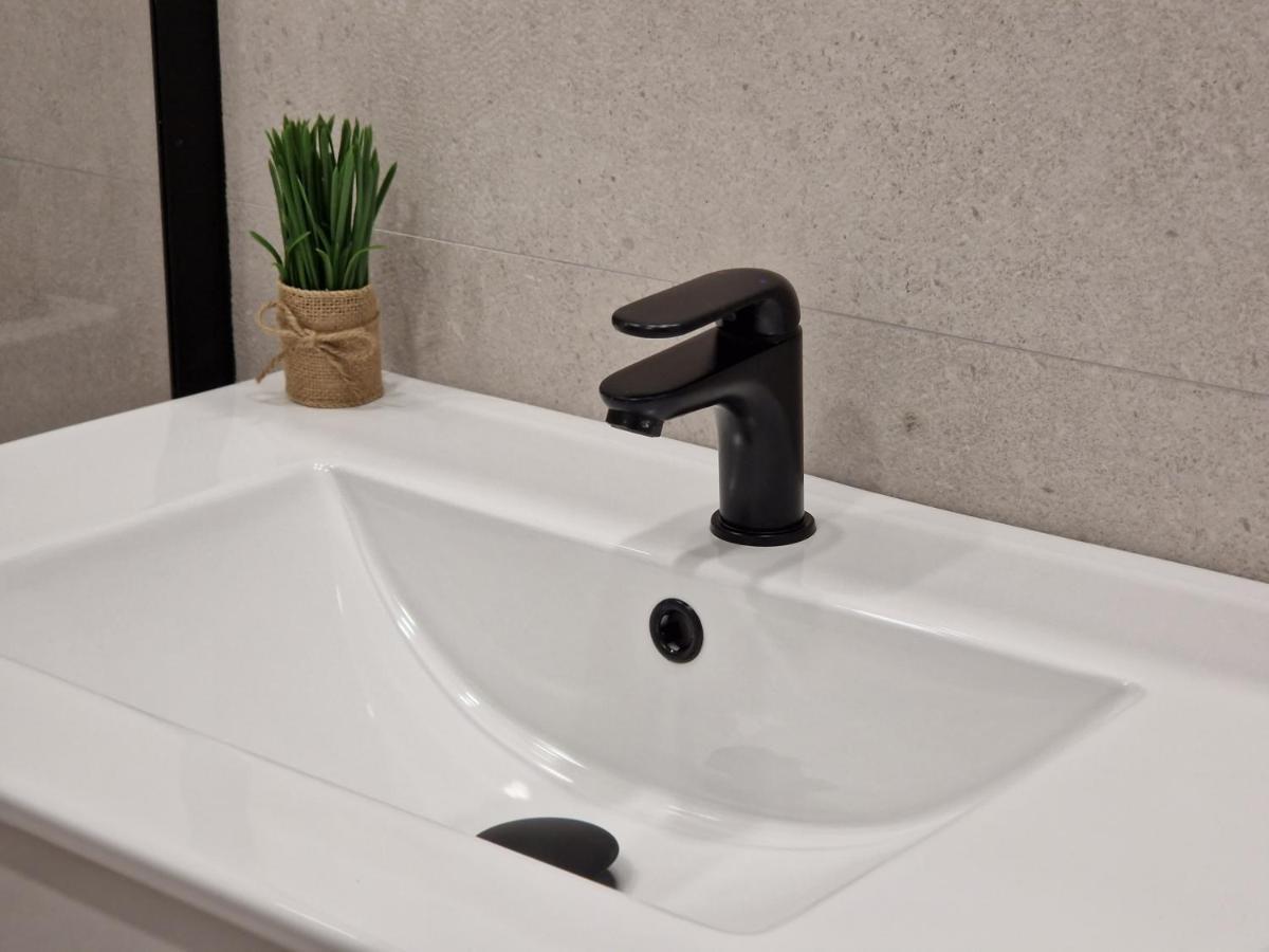 Pavone Apartments Малага Экстерьер фото